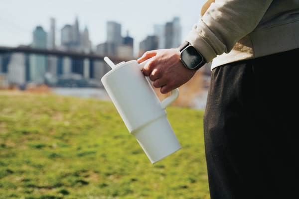 Obrázky: Bílý termohrnek 900 ml, recykl. nerez ocel, Obrázek 14